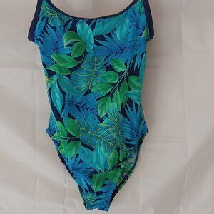 Speedo Swimsuit as New Tropical Designed size Medium Perfedt Fit Modern